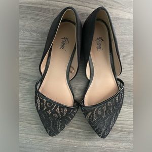 Black lace flats